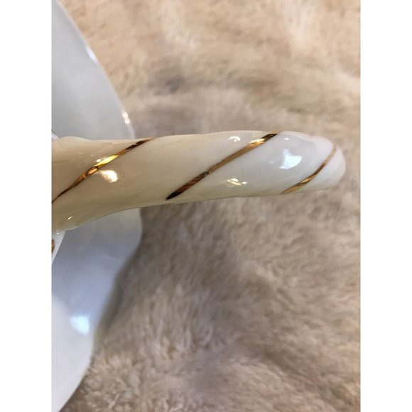 World of Beatrix Potter Peter Rabbit Vase Handled Basket, Frederick Warne, 2002 - Picture 9 of 10